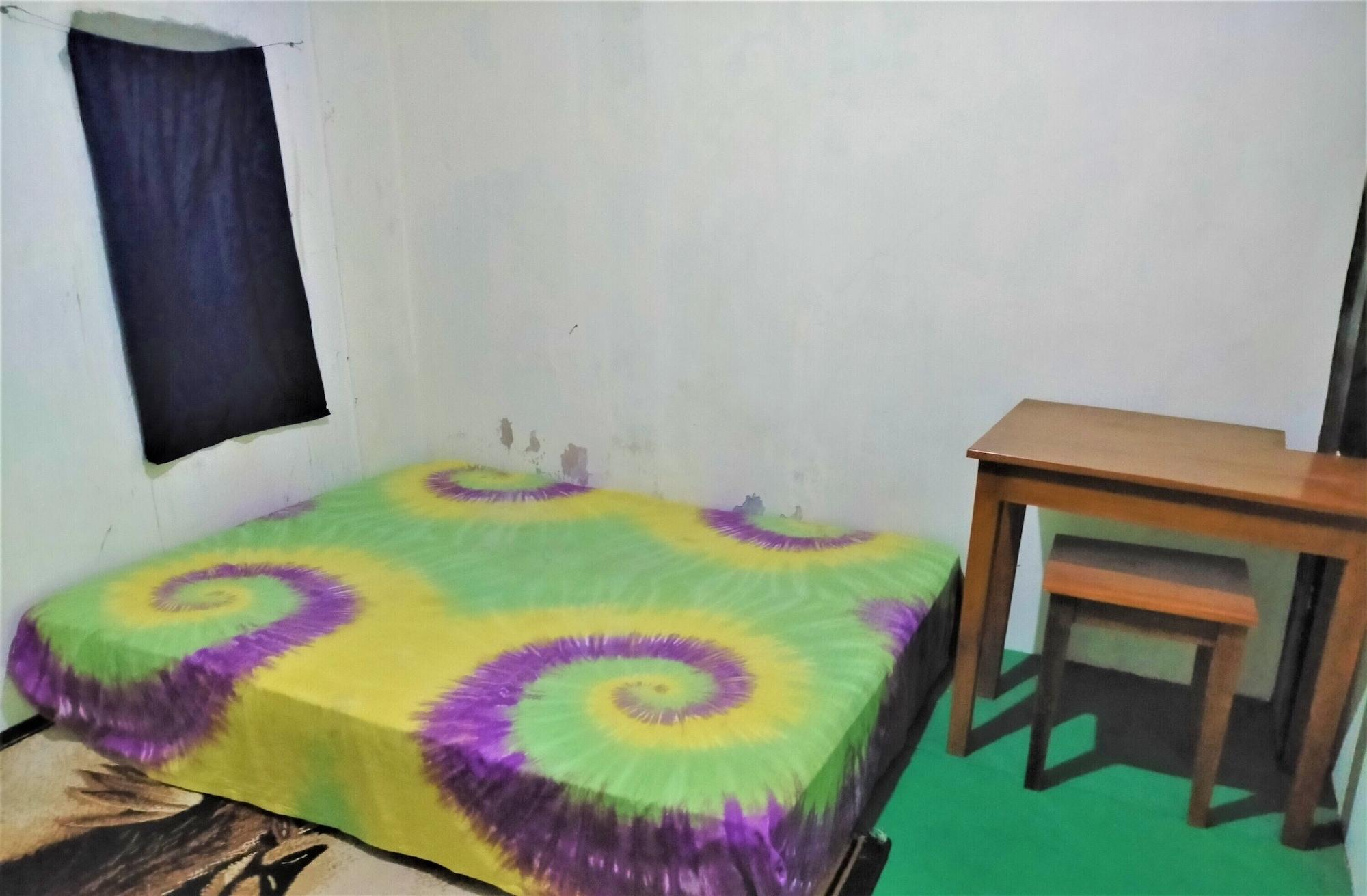 Gandrung City Hostel バニュワンギ エクステリア 写真