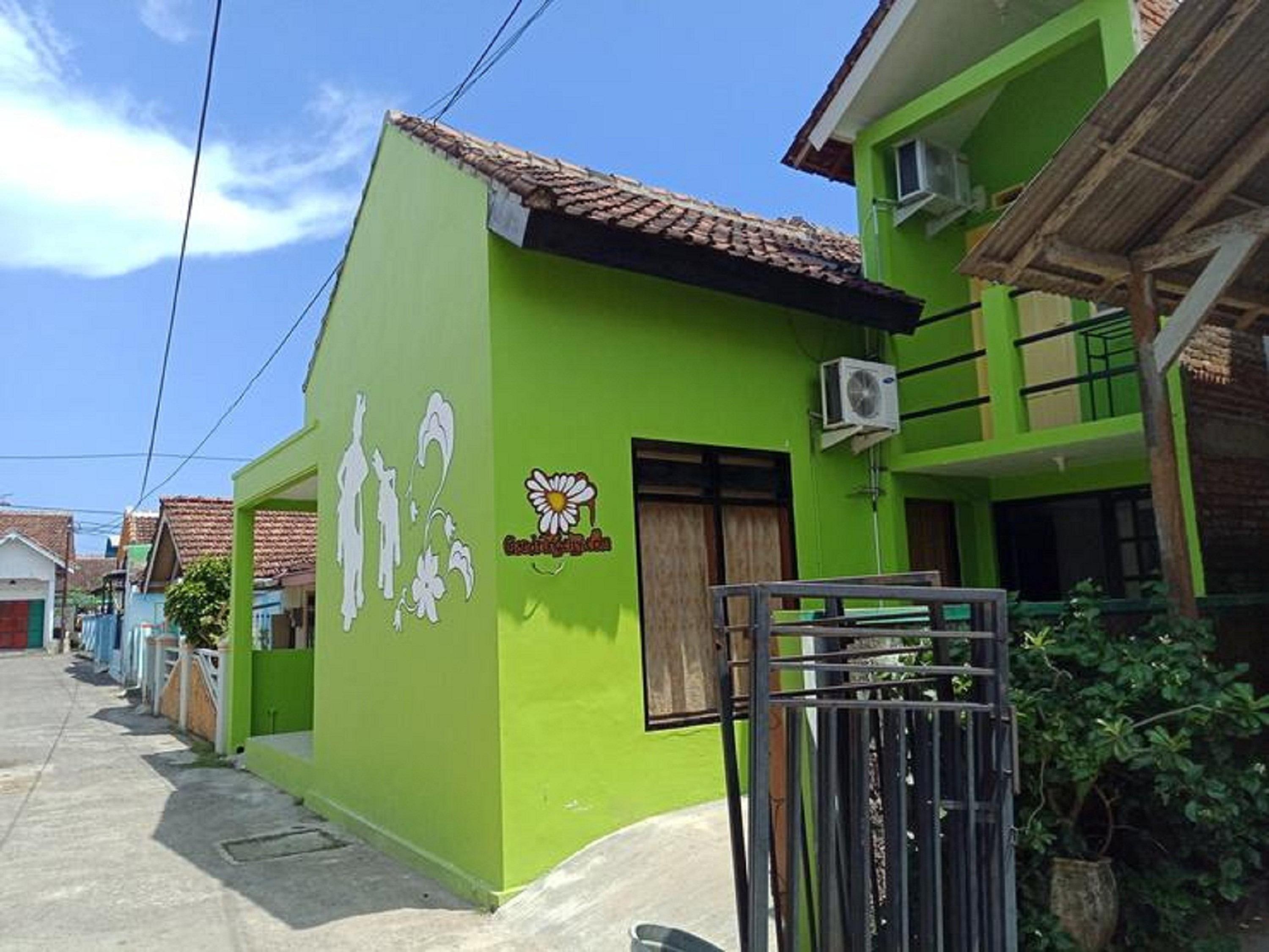Gandrung City Hostel バニュワンギ エクステリア 写真