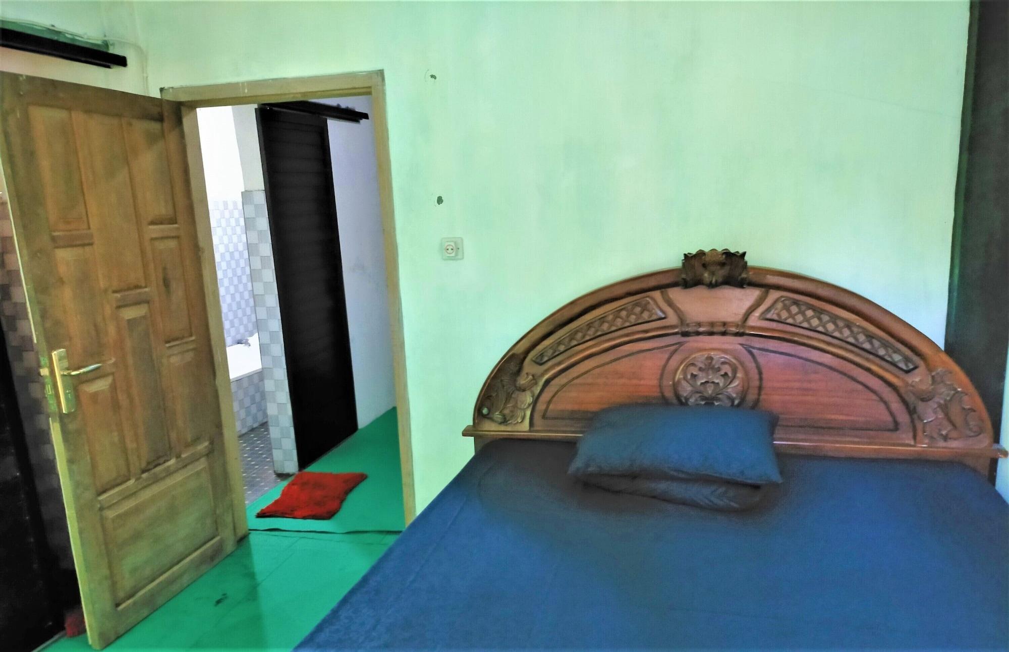 Gandrung City Hostel バニュワンギ エクステリア 写真