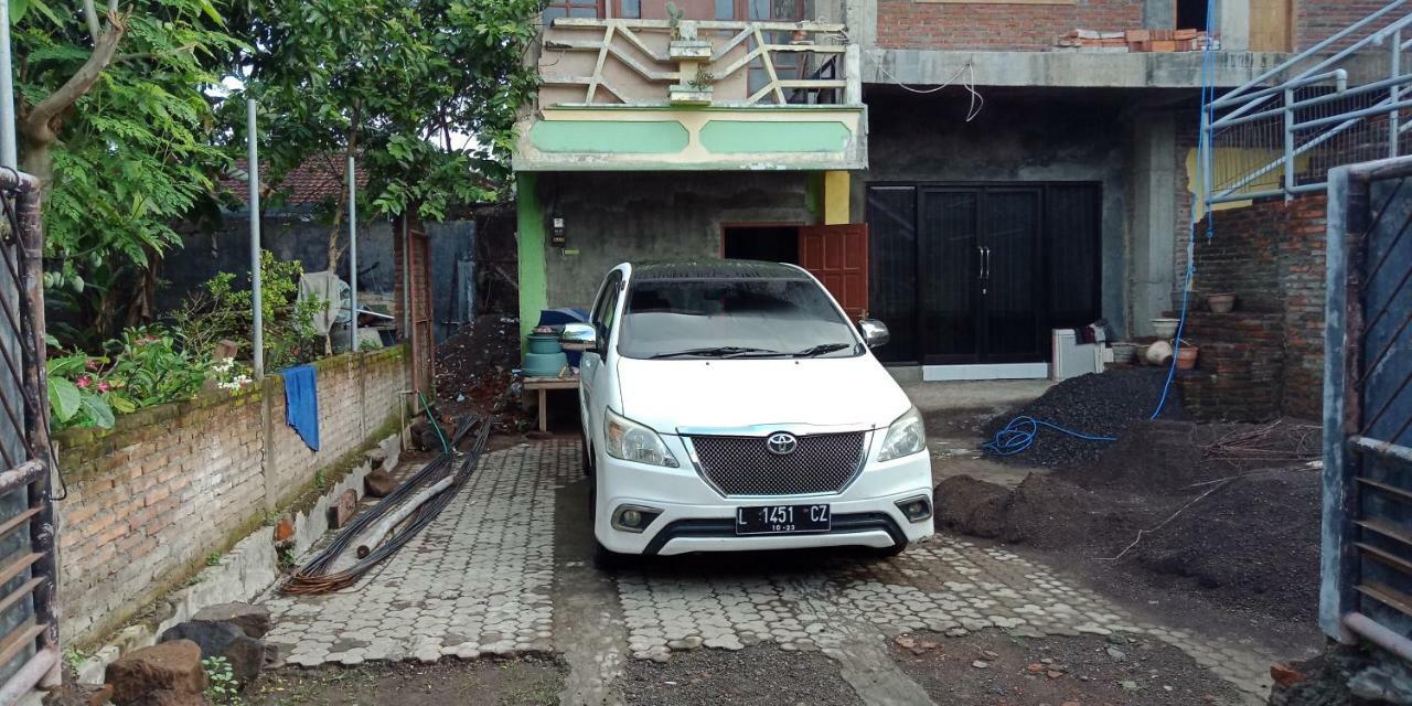 Gandrung City Hostel バニュワンギ エクステリア 写真
